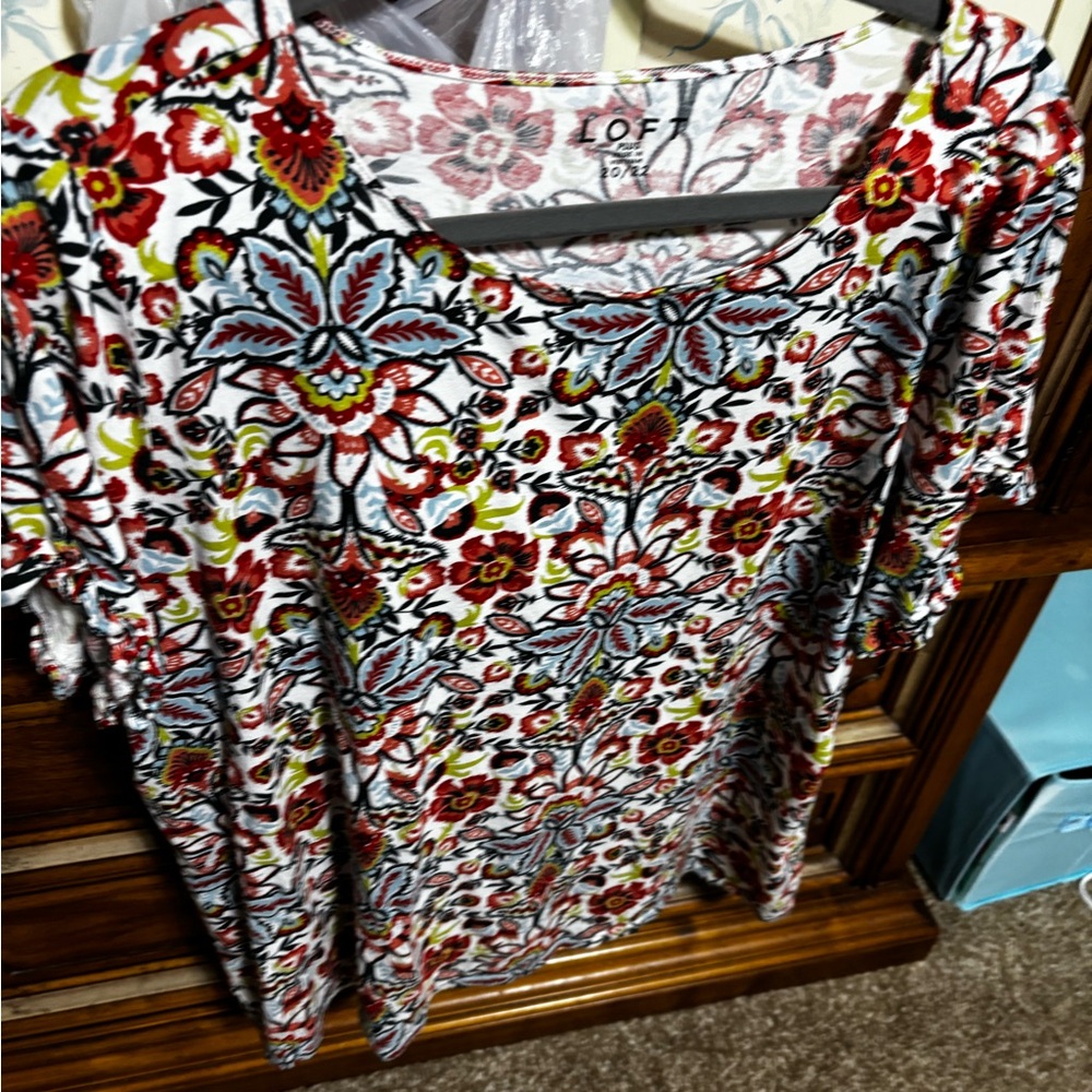 LOFT Short Sleeve Floral Top - Red, Blue, Yellow